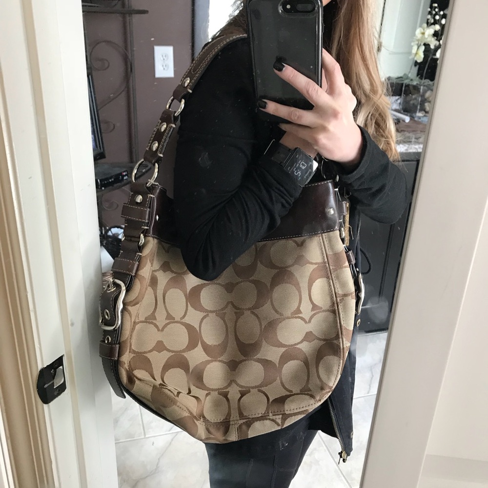 Medium/Large Coach Purse